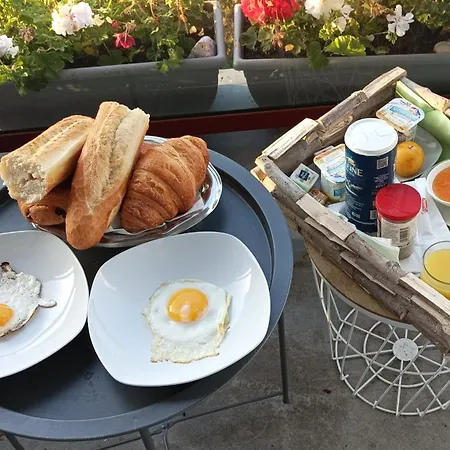 La Des Def's Séjour chez l'habitant *